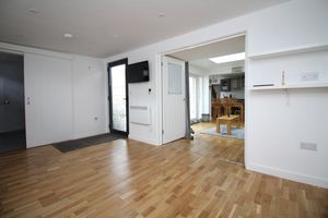 Photo 20- click for photo gallery